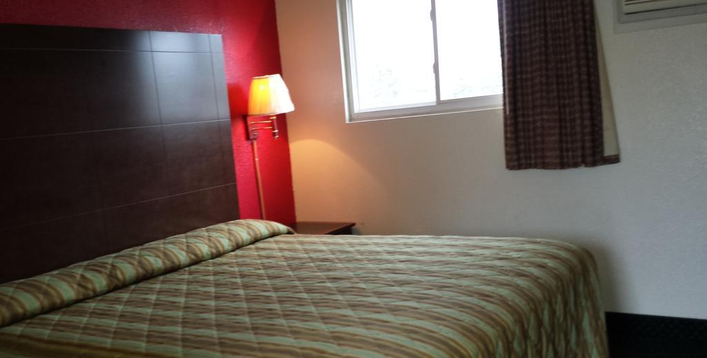Motel Hallmark 2*